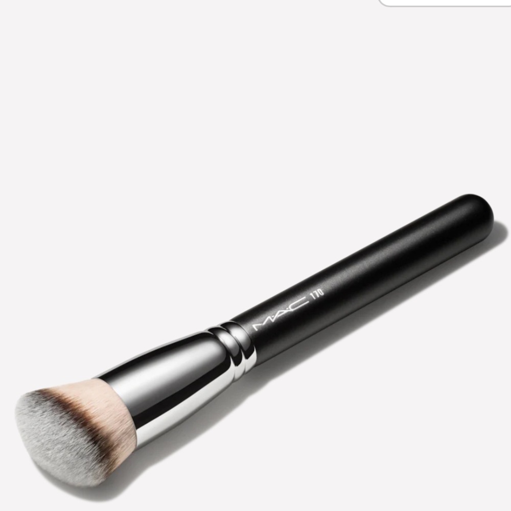 MAC 170 SYNTHETIC ROUNDED SLANT BRUSH